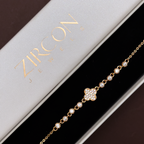 Clover Pavé & Bezel Line