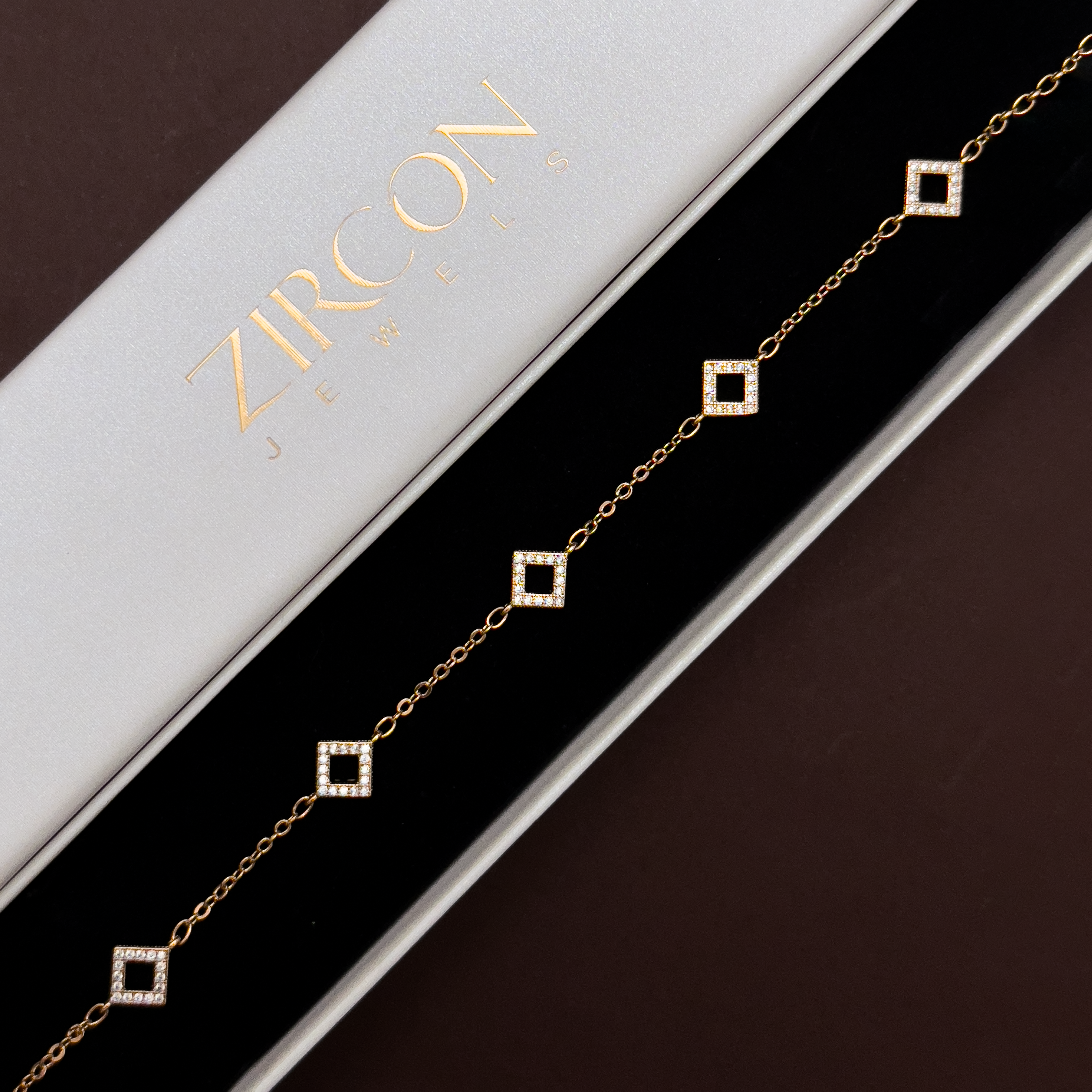 Square Cascade Pavé Link