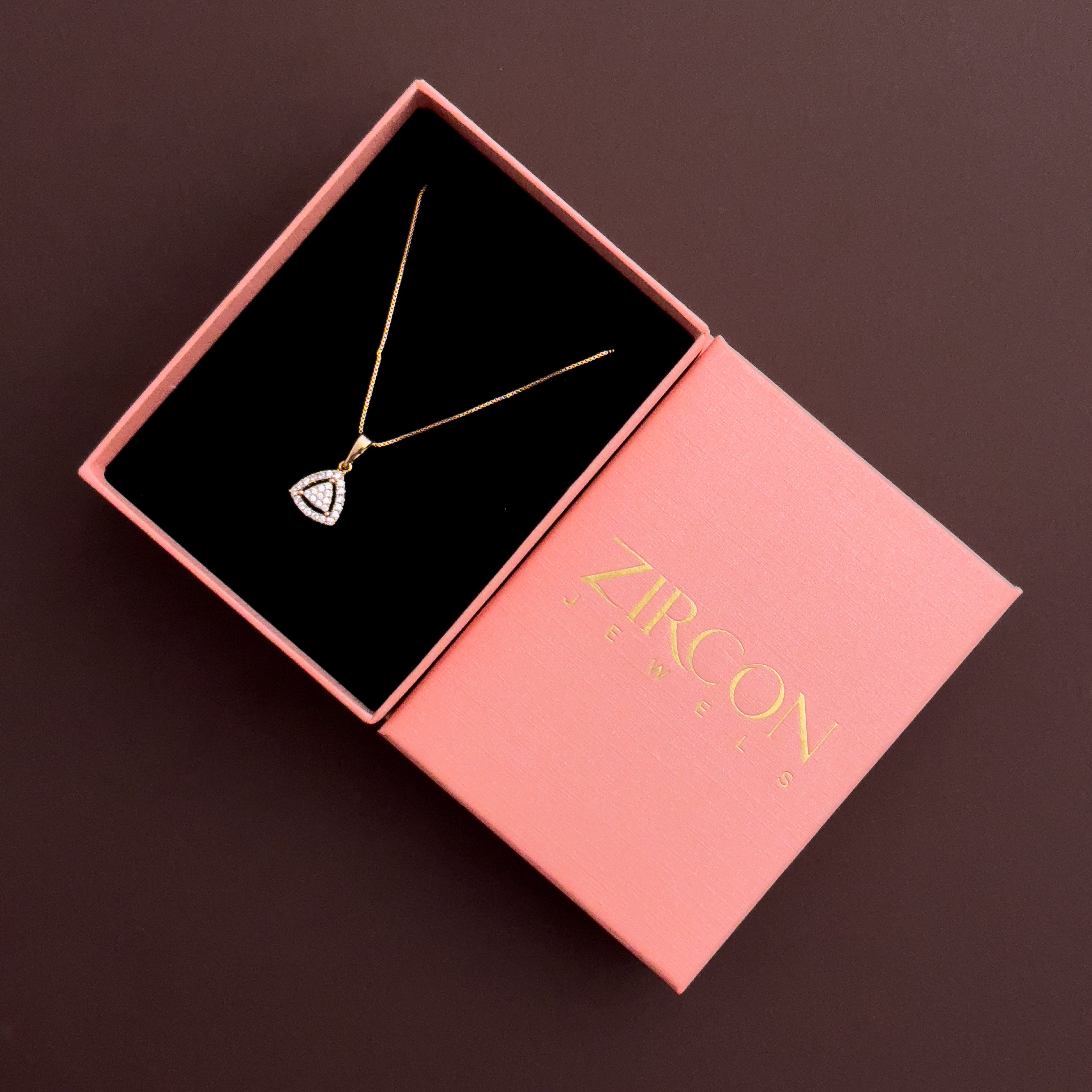 Trinity Pavé Triangle Halo